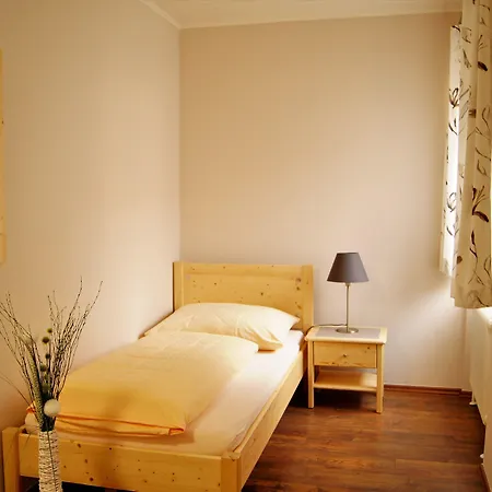 Hotel Leo 3*