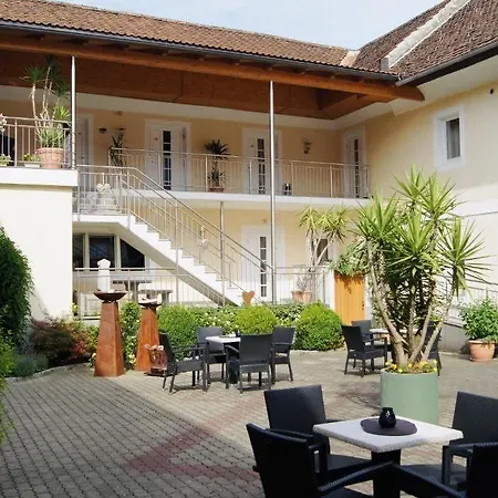 Szálloda Leo 3*