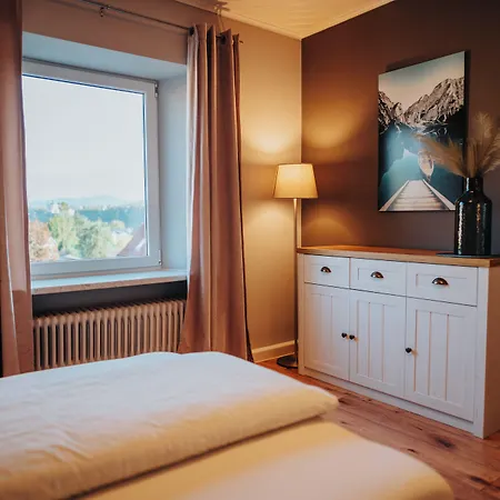 Leo Hotel 3*