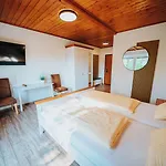 Hotell Leo